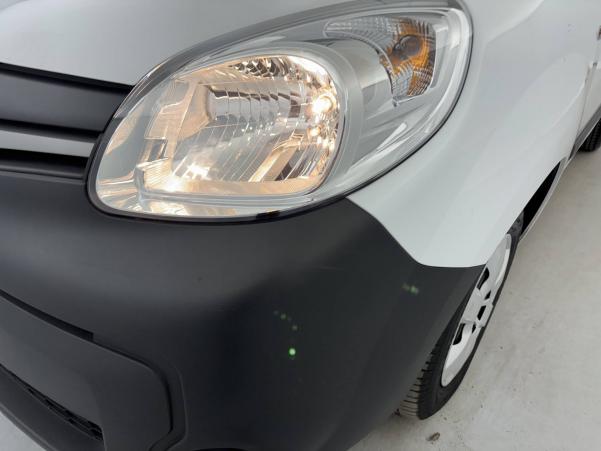 Vente en ligne Renault Kangoo Express  BLUE DCI 95 au prix de 14 890 €
