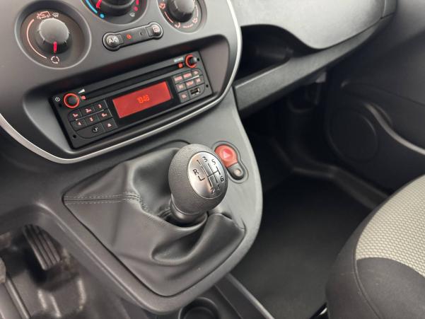 Vente en ligne Renault Kangoo Express  BLUE DCI 95 au prix de 14 890 €