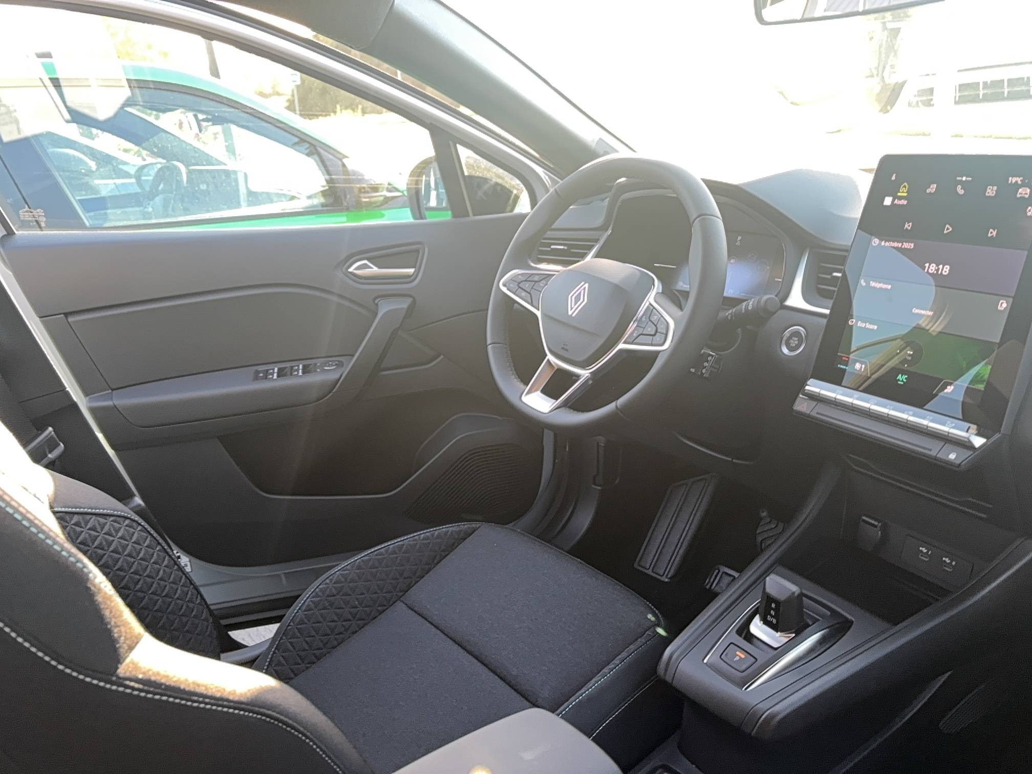 Vente en ligne Renault Captur  E-Tech full hybrid 160 ch au prix de 28 490 €