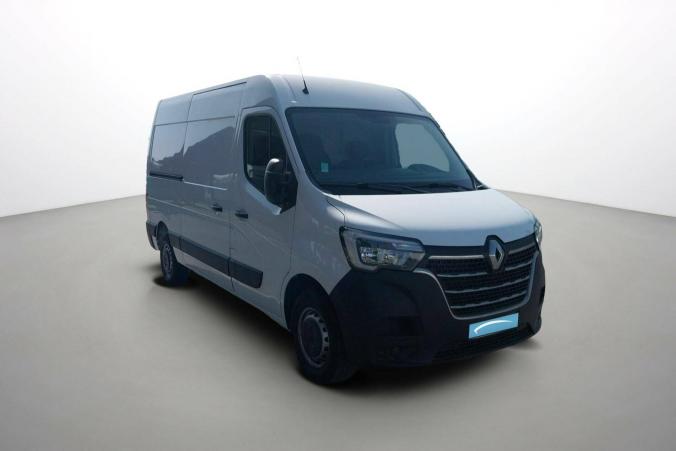 Vente en ligne Renault Master Fourgon MASTER FGN TRAC F3500 L2H2 DCI 135 au prix de 21 120 €