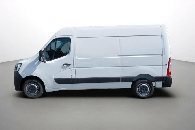 Vente en ligne Renault Master Fourgon MASTER FGN TRAC F3500 L2H2 DCI 135 au prix de 21 120 €