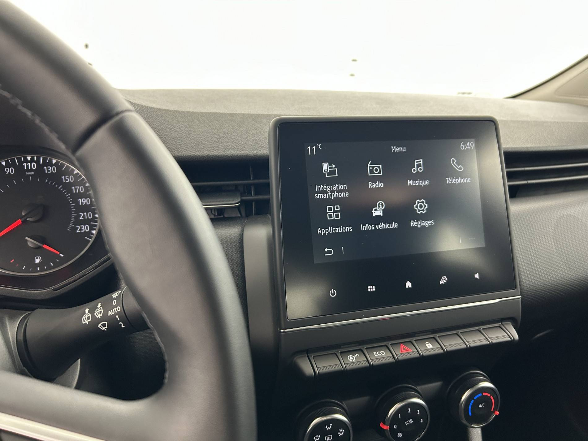 Vente en ligne Renault Clio 5 Clio TCe 90 au prix de 15 590 €