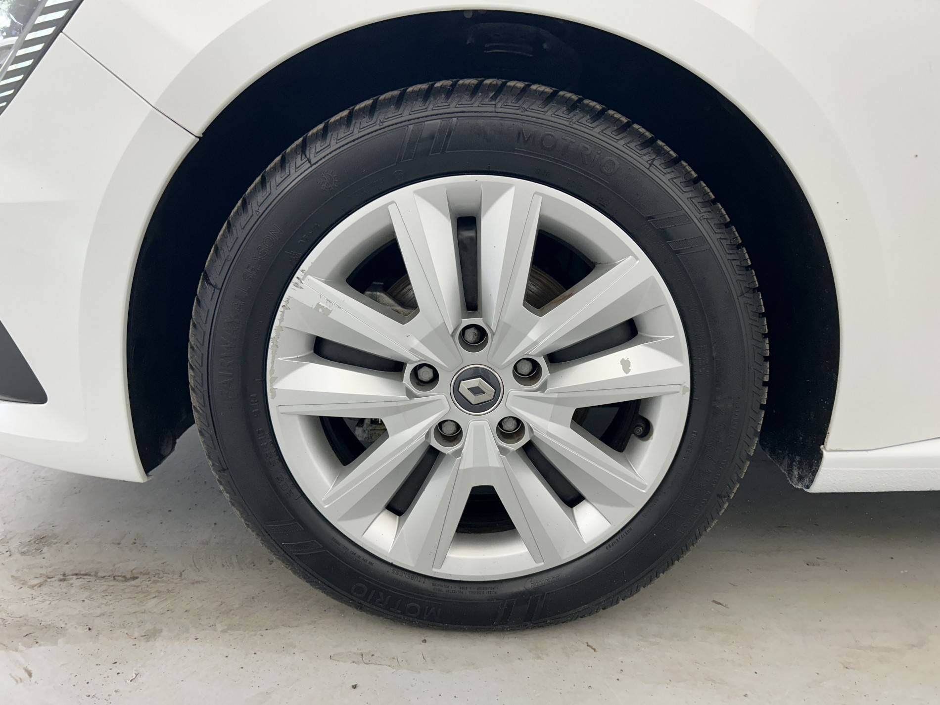 Vente en ligne Renault Megane 4 Mégane IV Berline Blue dCi 115 - 20 au prix de 15 990 €