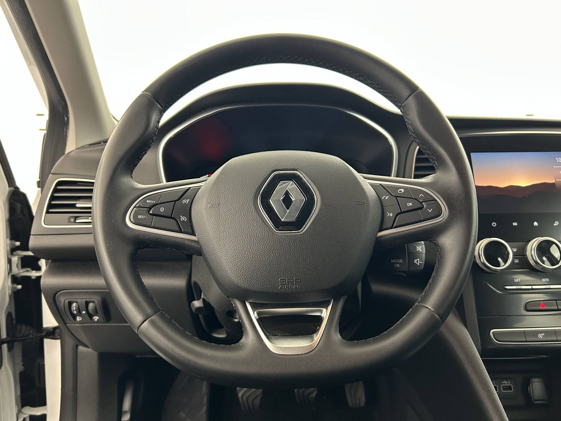 Vente en ligne Renault Megane 4 Mégane IV Berline Blue dCi 115 - 20 au prix de 15 990 €