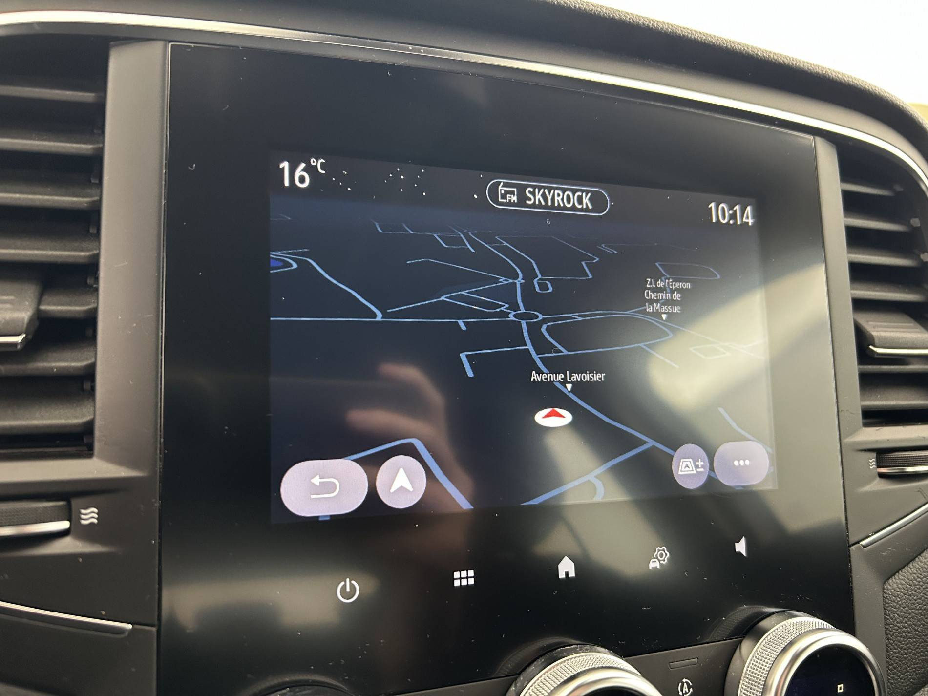 Vente en ligne Renault Megane 4 Mégane IV Berline Blue dCi 115 - 20 au prix de 15 990 €