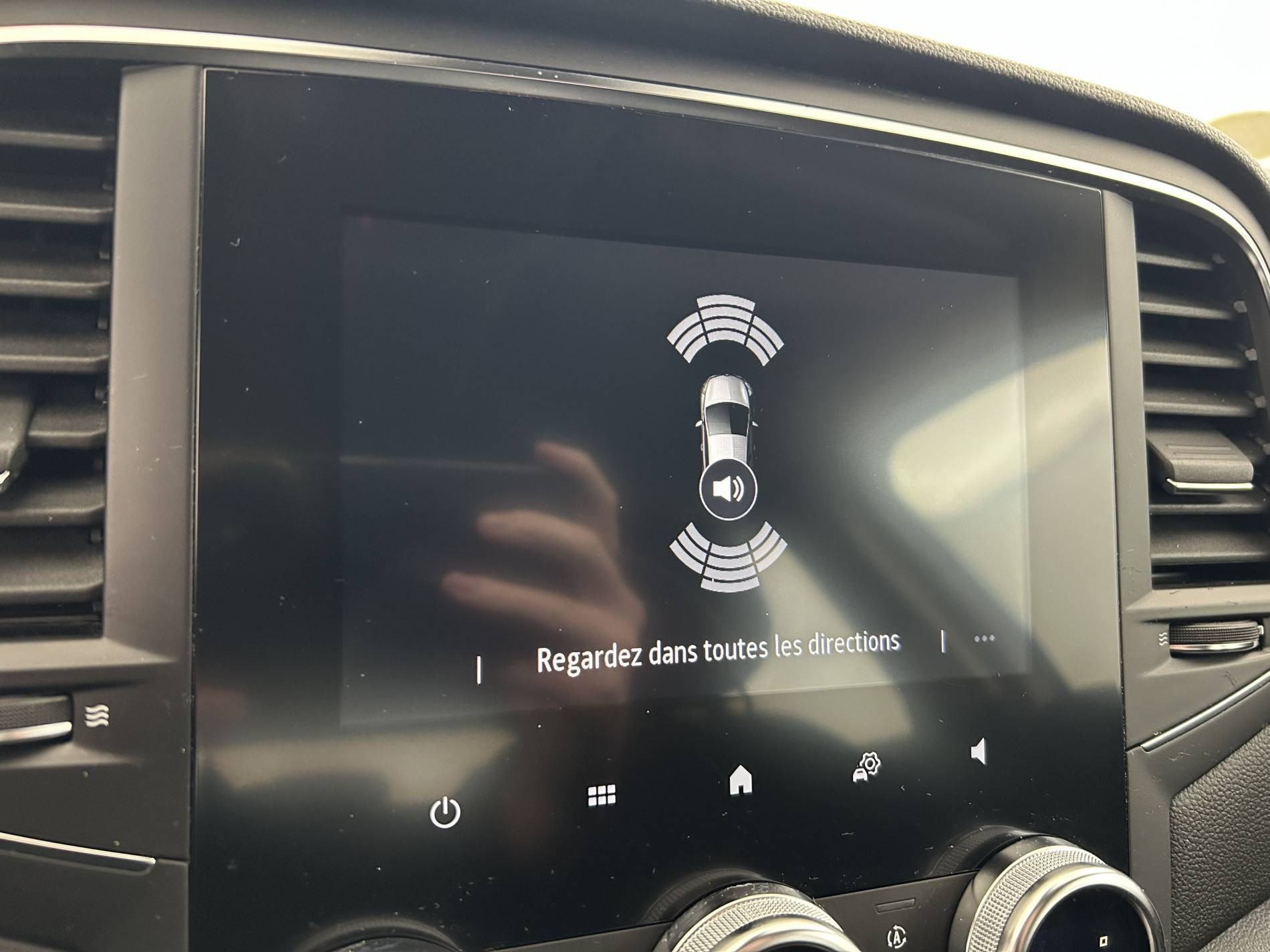 Vente en ligne Renault Megane 4 Mégane IV Berline Blue dCi 115 - 20 au prix de 15 990 €