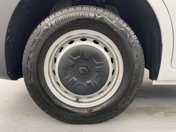 Vente en ligne Renault Master Fourgon MASTER FGN TRAC F3500 L2H2 BLUE DCI 150 au prix de 30 190 €