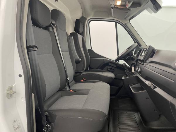 Vente en ligne Renault Master 3 Fourgon MASTER FGN TRAC F3500 L2H2 BLUE DCI 150 au prix de 34 700 €