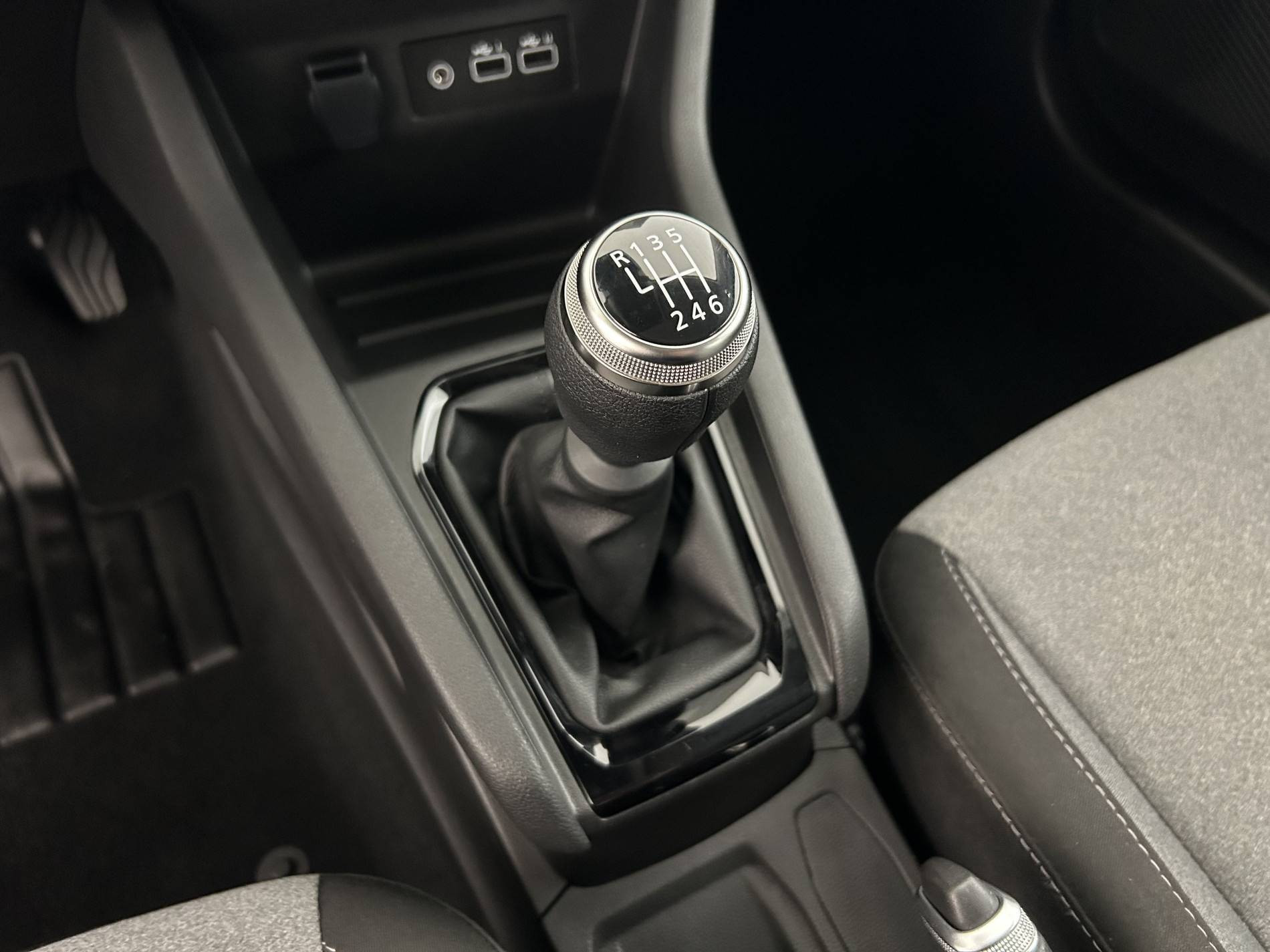 Vente en ligne Renault Clio 5 Clio TCe 90 au prix de 15 490 €