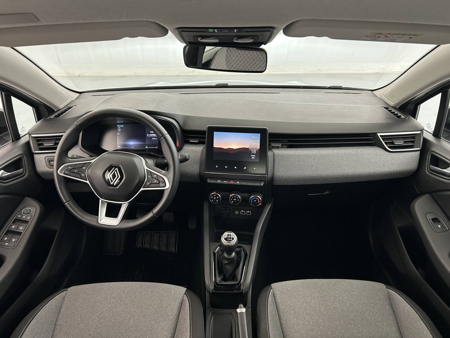 Vente en ligne Renault Clio 5 Clio TCe 90 au prix de 15 490 €