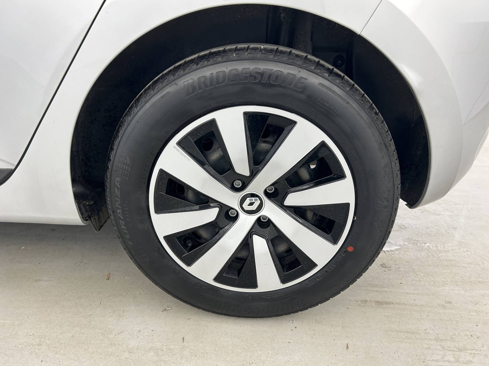 Vente en ligne Renault Clio 5 Clio TCe 90 au prix de 13 490 €