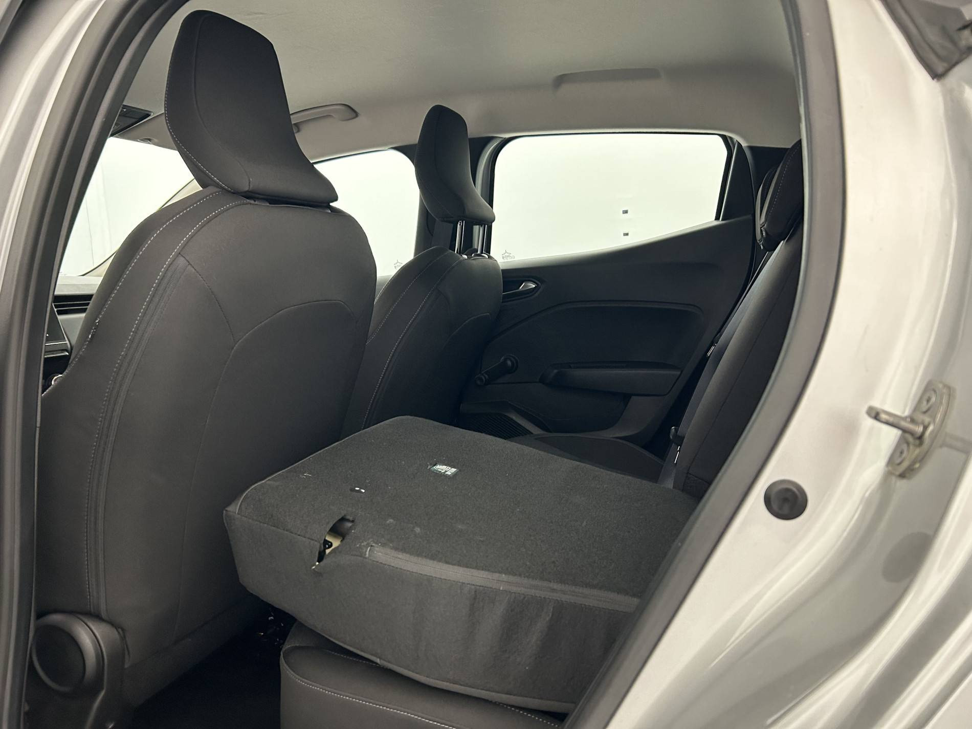 Vente en ligne Renault Clio 5 Clio TCe 90 au prix de 13 490 €