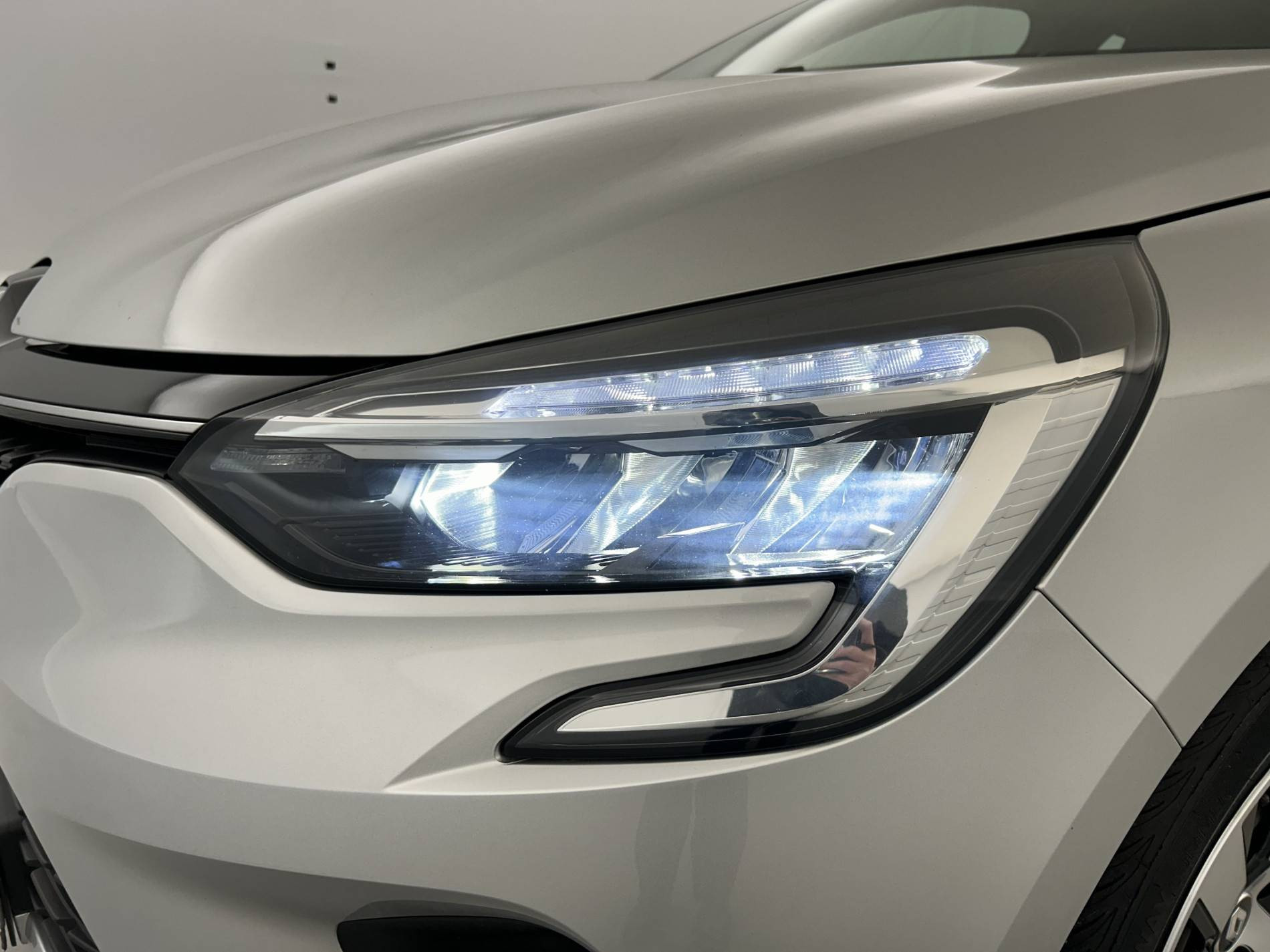 Vente en ligne Renault Clio 5 Clio TCe 90 au prix de 13 490 €