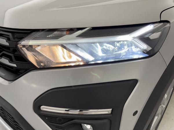 Vente en ligne Dacia Jogger  ECO-G 100 7 places au prix de 17 490 €