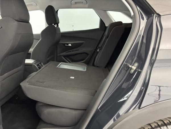 Vente en ligne Peugeot 3008 3008 BlueHDi 130ch S&S EAT8 au prix de 15 990 €
