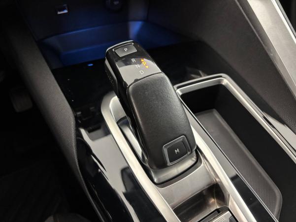 Vente en ligne Peugeot 3008 3008 BlueHDi 130ch S&S EAT8 au prix de 15 990 €