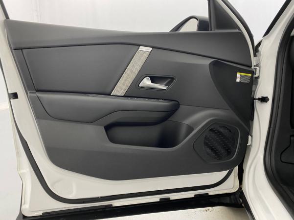 Vente en ligne Citroën C4  BlueHDi 110 S&S BVM6 au prix de 15 490 €