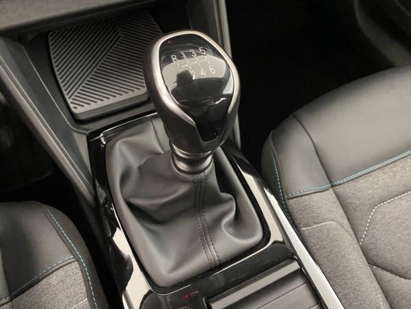 Vente en ligne Citroën C4  BlueHDi 110 S&S BVM6 au prix de 15 490 €