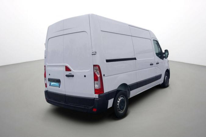 Vente en ligne Renault Master 3 Fourgon MASTER FGN TRAC F3500 L2H2 DCI 135 au prix de 20 790 €