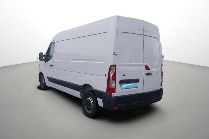 Vente en ligne Renault Master 3 Fourgon MASTER FGN TRAC F3500 L2H2 DCI 135 au prix de 20 790 €