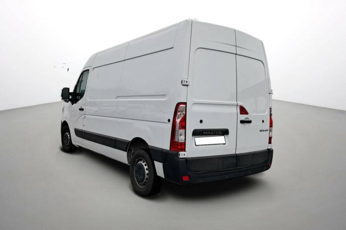 Vente en ligne Renault Master 3 Fourgon MASTER FGN TRAC F3500 L2H2 DCI 135 au prix de 19 990 €