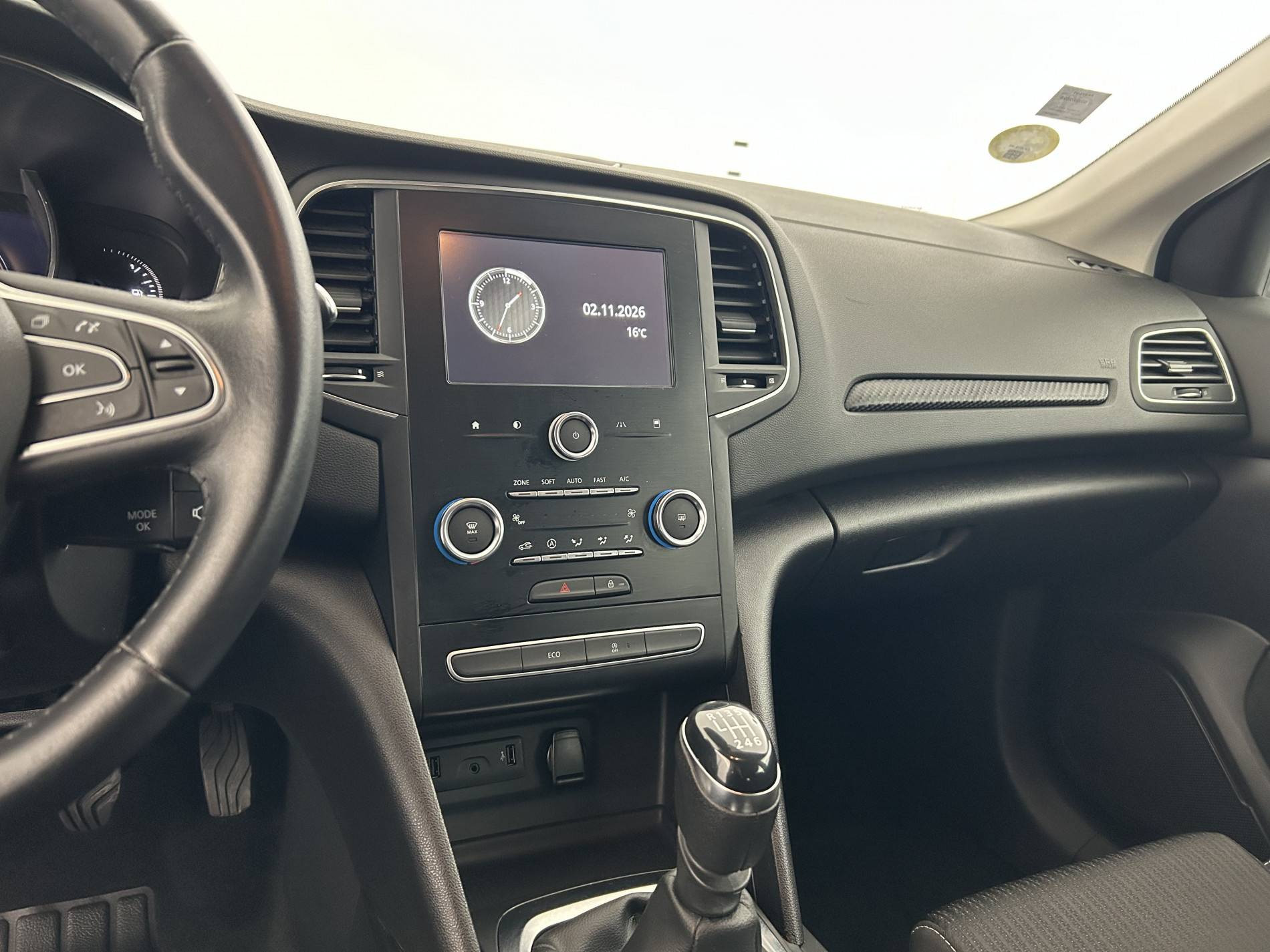 Vente en ligne Renault Megane 4 Mégane IV Berline Blue dCi 115 au prix de 14 990 €