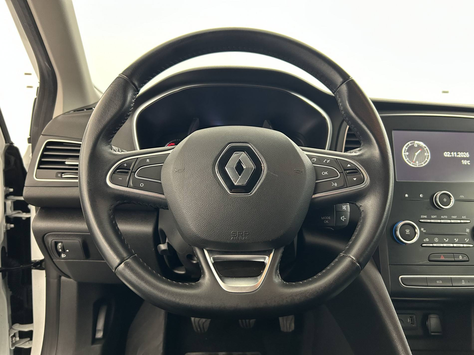 Vente en ligne Renault Megane 4 Mégane IV Berline Blue dCi 115 au prix de 14 990 €