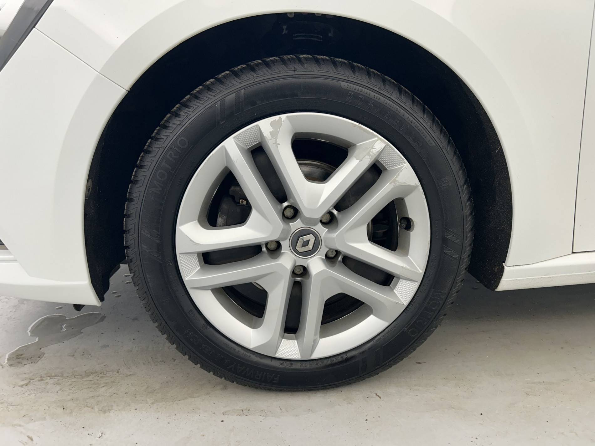 Vente en ligne Renault Megane 4 Mégane IV Berline Blue dCi 115 au prix de 14 990 €