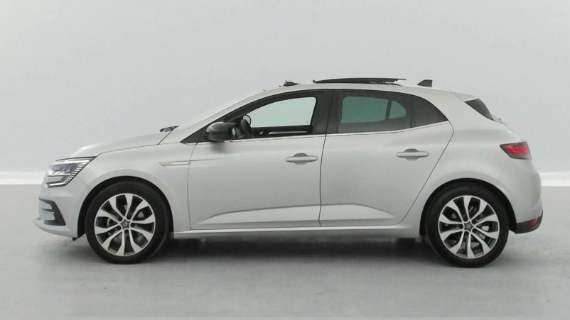 Vente en ligne Renault Megane 4  Blue dCi 115 EDC au prix de 24 900 €