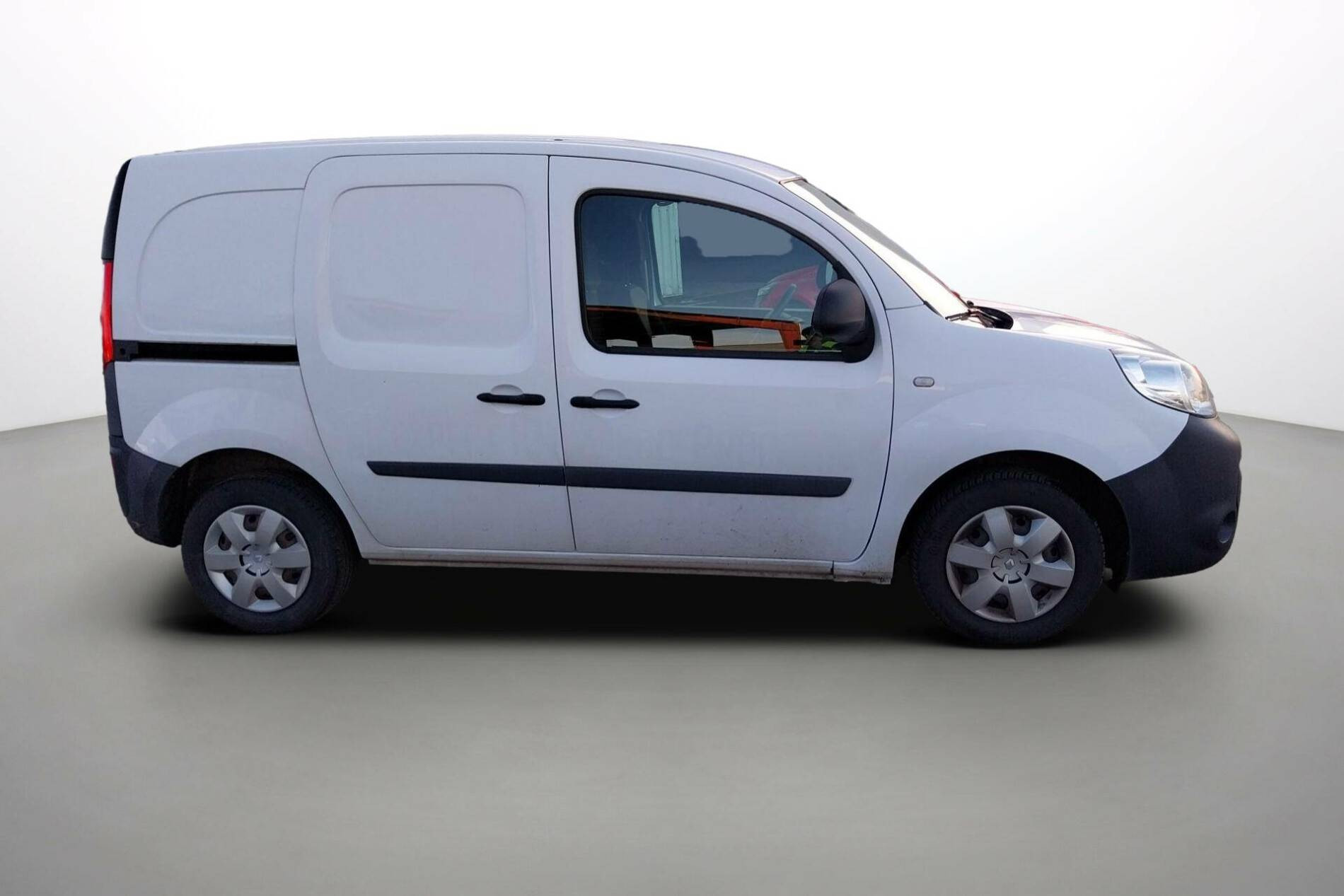 Vente en ligne Renault Kangoo Express  BLUE DCI 80 au prix de 12 490 €
