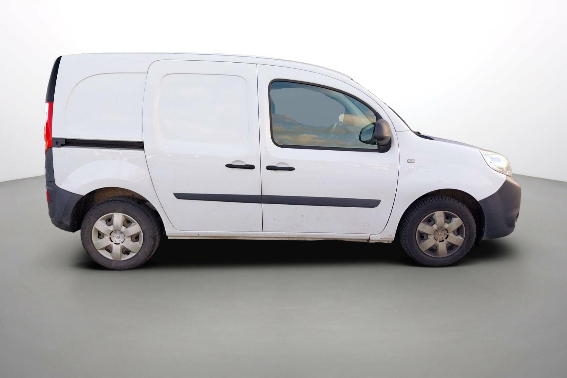 Vente en ligne Renault Kangoo Express  BLUE DCI 80 au prix de 12 490 €