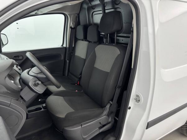 Vente en ligne Renault Kangoo Express  BLUE DCI 95 au prix de 11 490 €