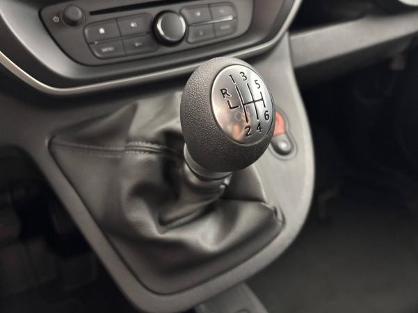 Vente en ligne Renault Kangoo Express  BLUE DCI 95 au prix de 11 490 €
