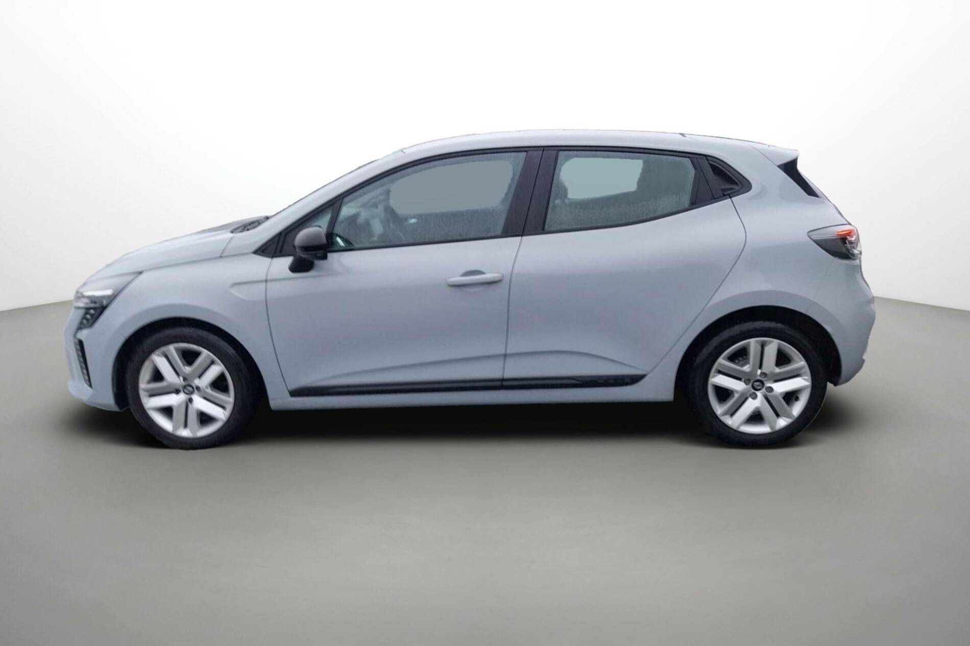 Vente en ligne Renault Clio 5 Clio TCe 90 au prix de 15 490 €