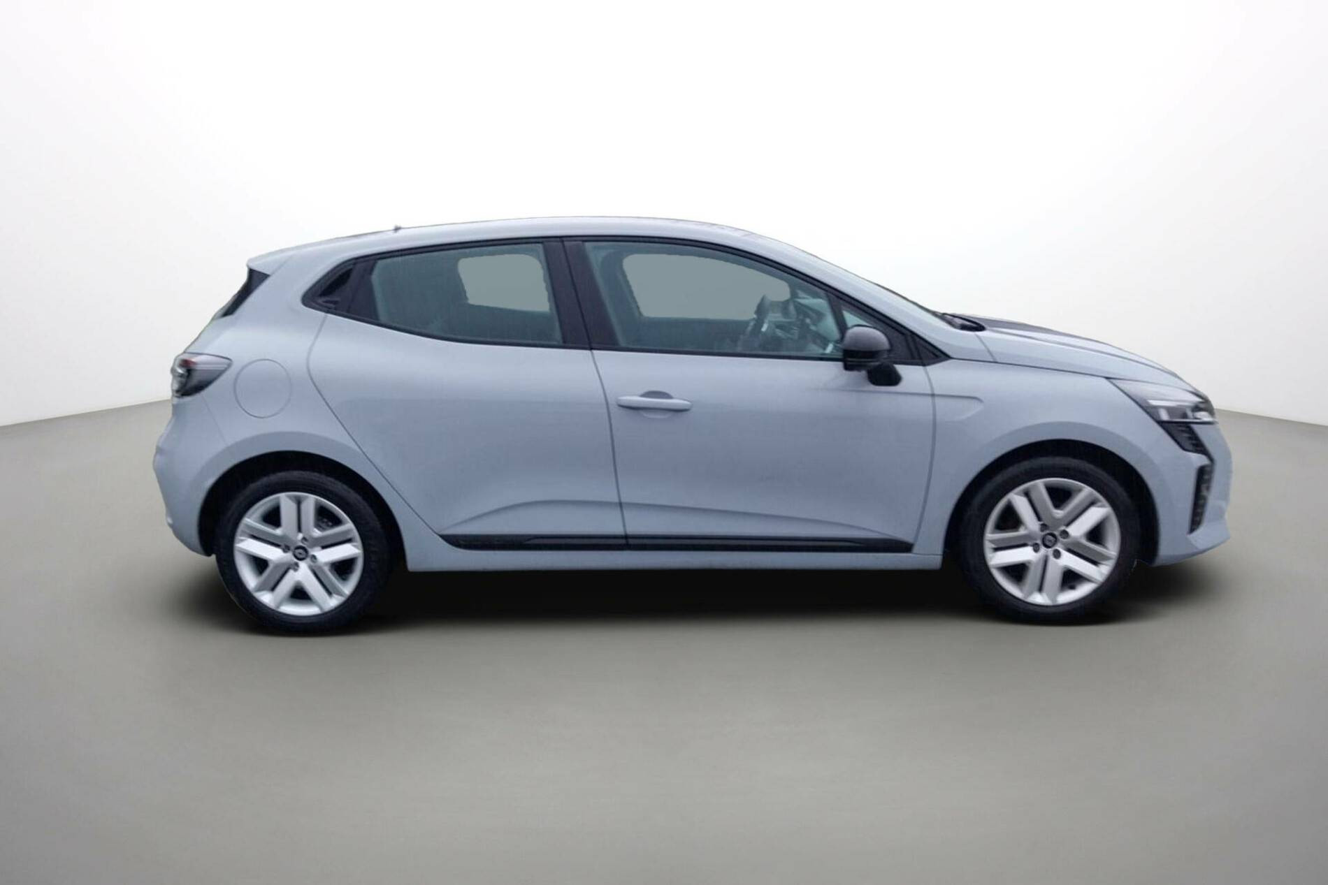 Vente en ligne Renault Clio 5 Clio TCe 90 au prix de 15 490 €