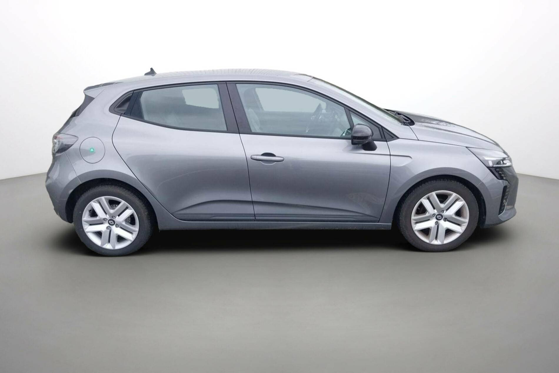 Vente en ligne Renault Clio 5 Clio TCe 90 au prix de 15 490 €