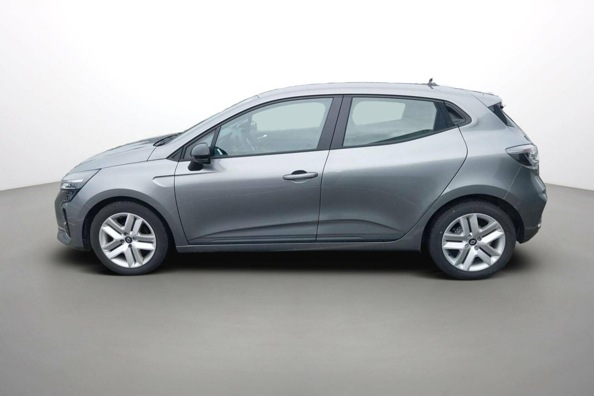 Vente en ligne Renault Clio 5 Clio TCe 90 au prix de 15 490 €