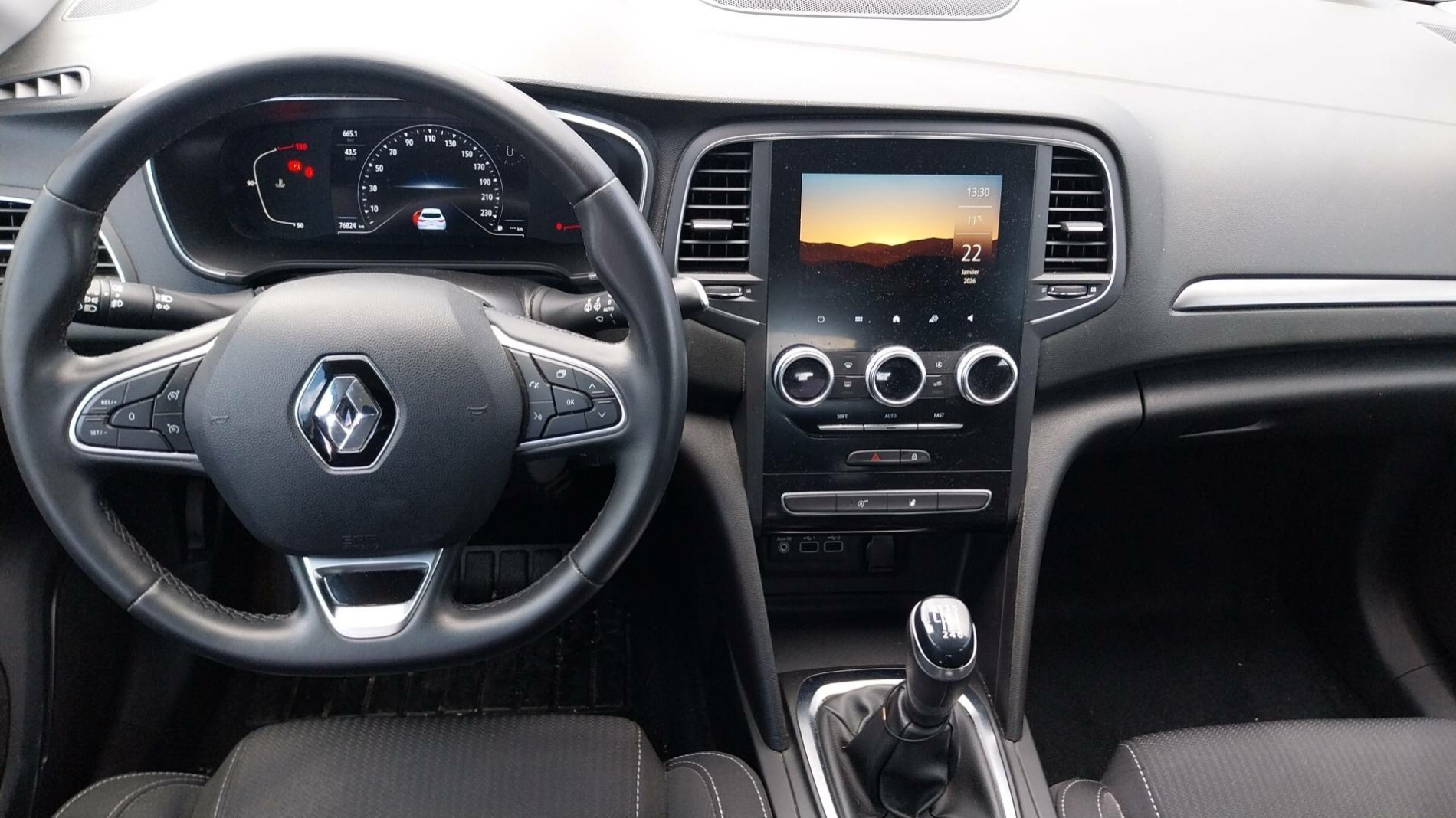 Vente en ligne Renault Megane 4 Mégane IV Berline Blue dCi 115 - 20 au prix de 15 990 €