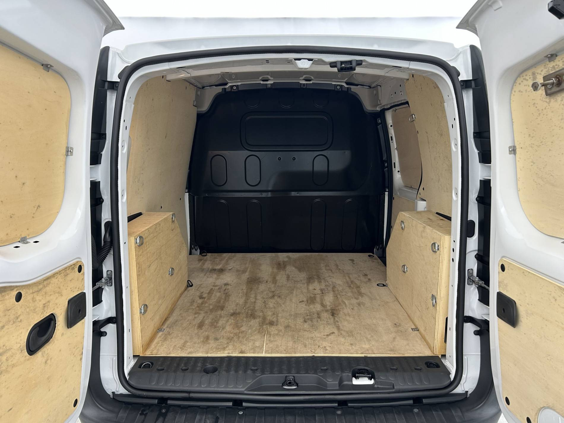 Vente en ligne Renault Kangoo Express  BLUE DCI 80 au prix de 12 490 €