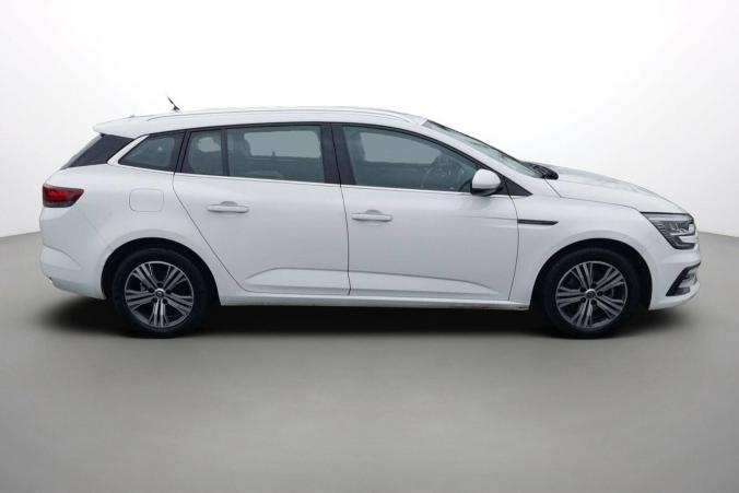 Vente en ligne Renault Megane 4 Estate  Blue dCi 115 EDC au prix de 16 990 €