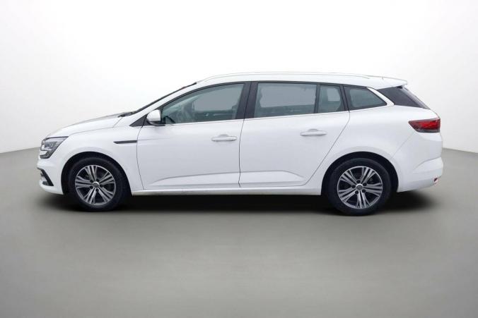 Vente en ligne Renault Megane 4 Estate  Blue dCi 115 EDC au prix de 16 990 €