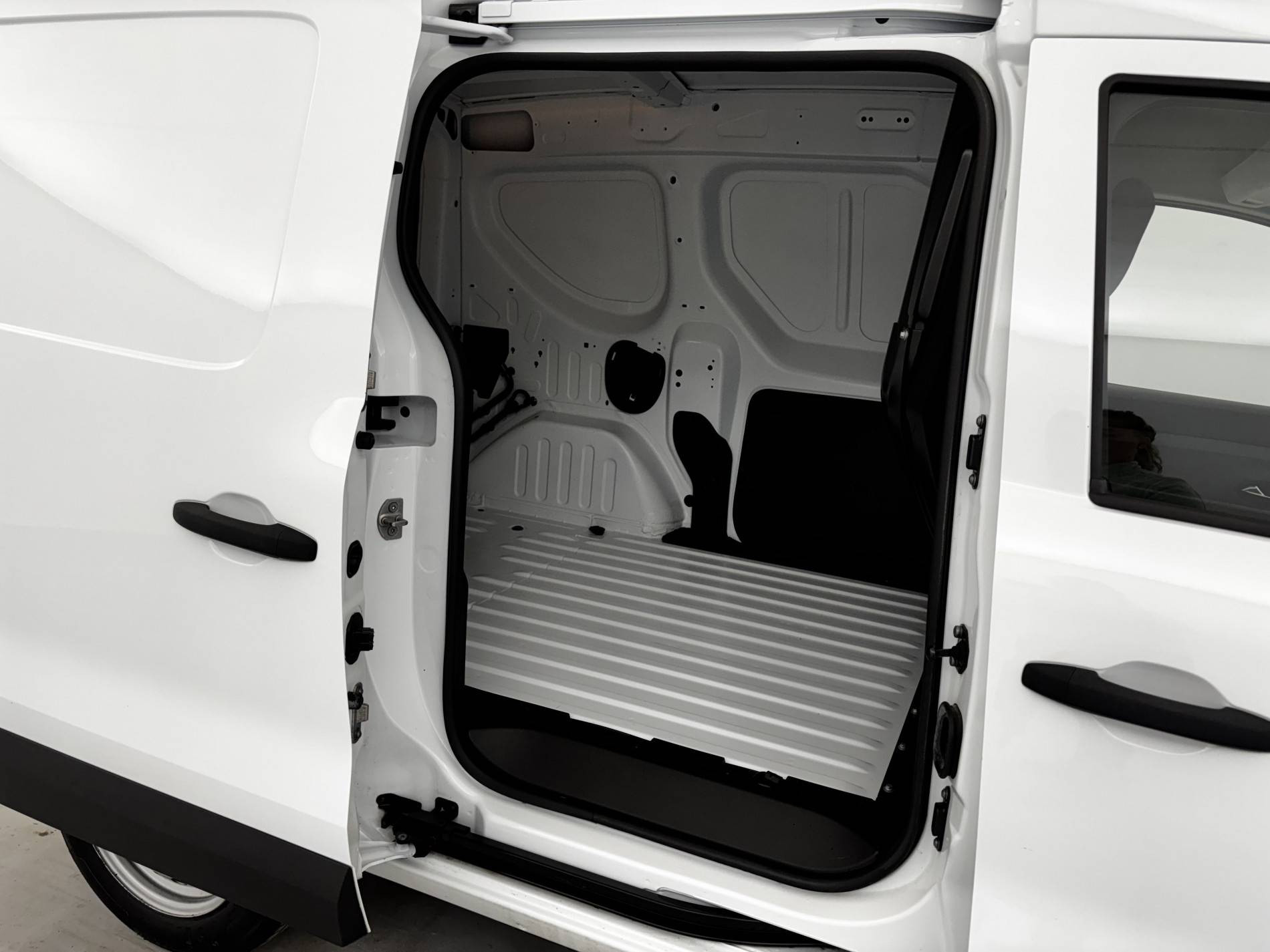 Vente en ligne Renault Express Van  BLUE DCI 95 - 22 au prix de 16 790 €