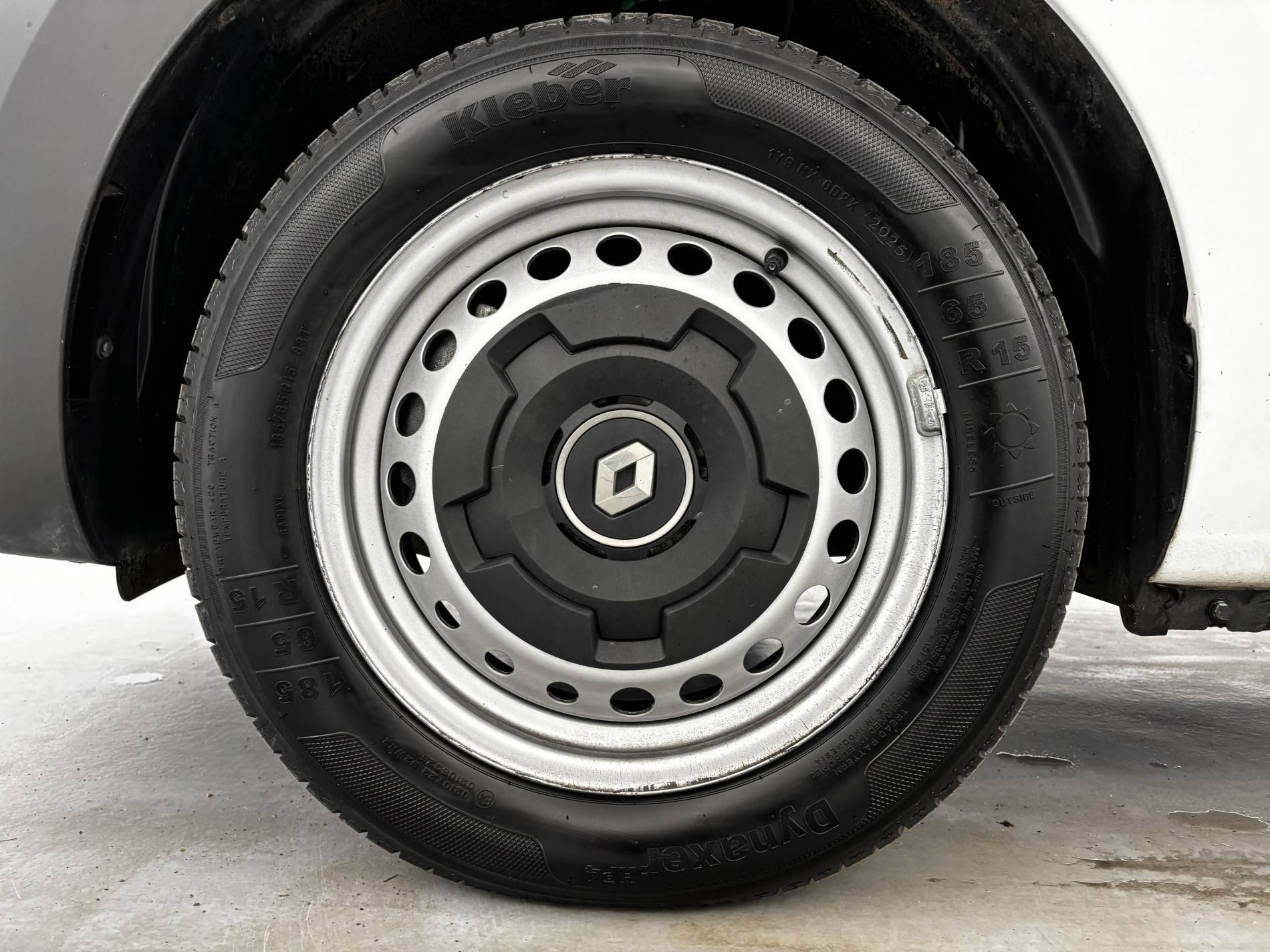 Vente en ligne Renault Express Van  BLUE DCI 95 - 22 au prix de 16 790 €