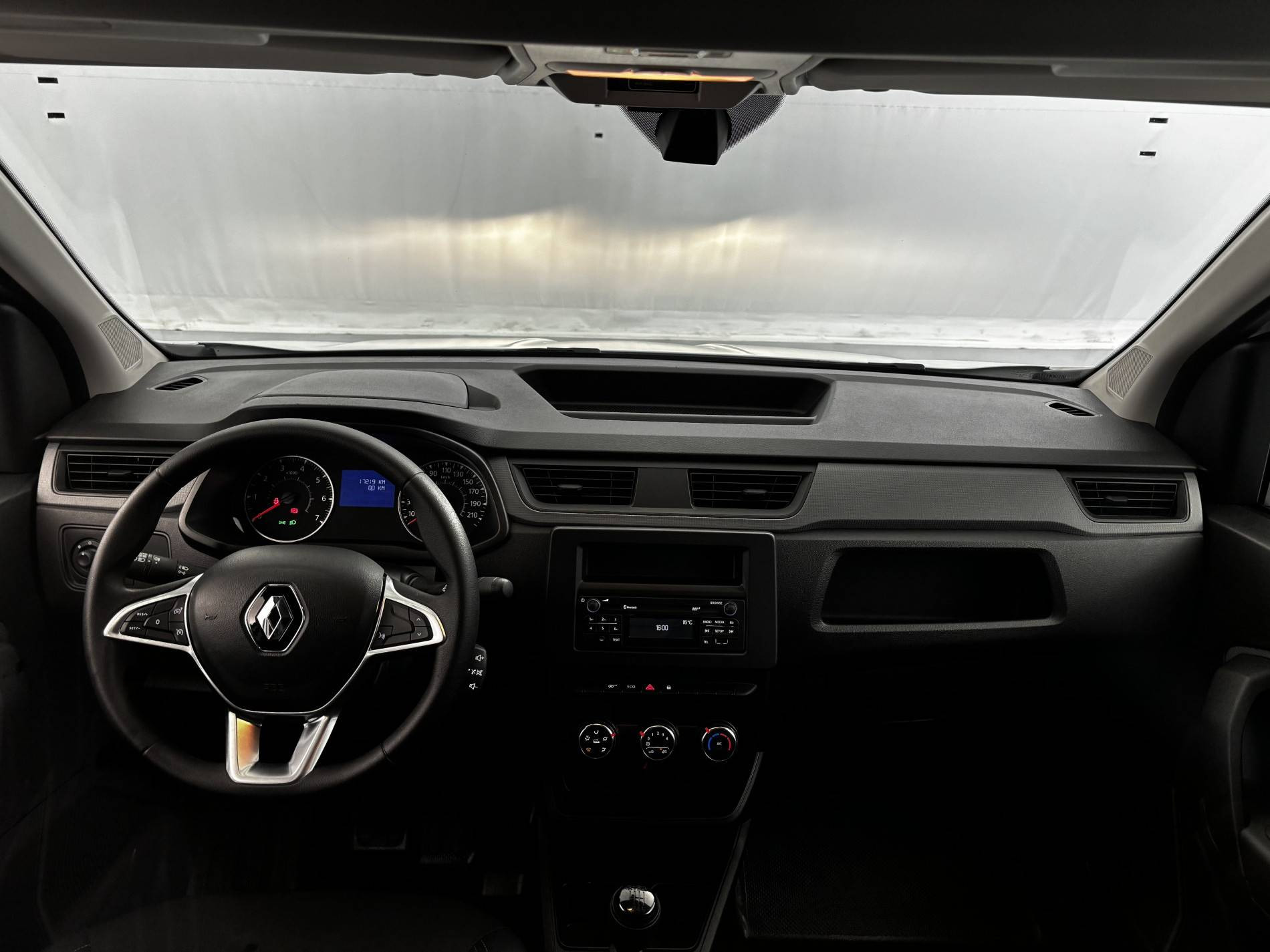 Vente en ligne Renault Express Van  BLUE DCI 95 - 22 au prix de 16 790 €