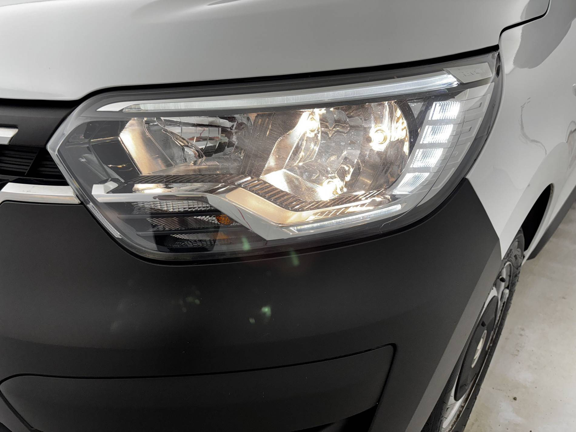 Vente en ligne Renault Express Van  BLUE DCI 95 - 22 au prix de 16 790 €