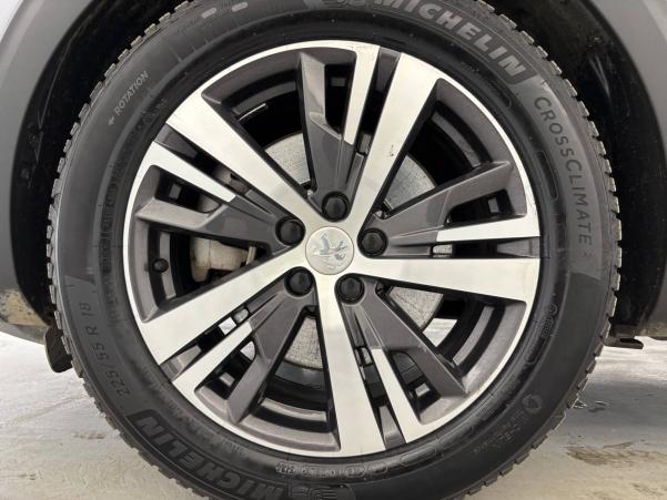 Vente en ligne Peugeot 3008  Hybrid 225 e-EAT8 au prix de 22 990 €