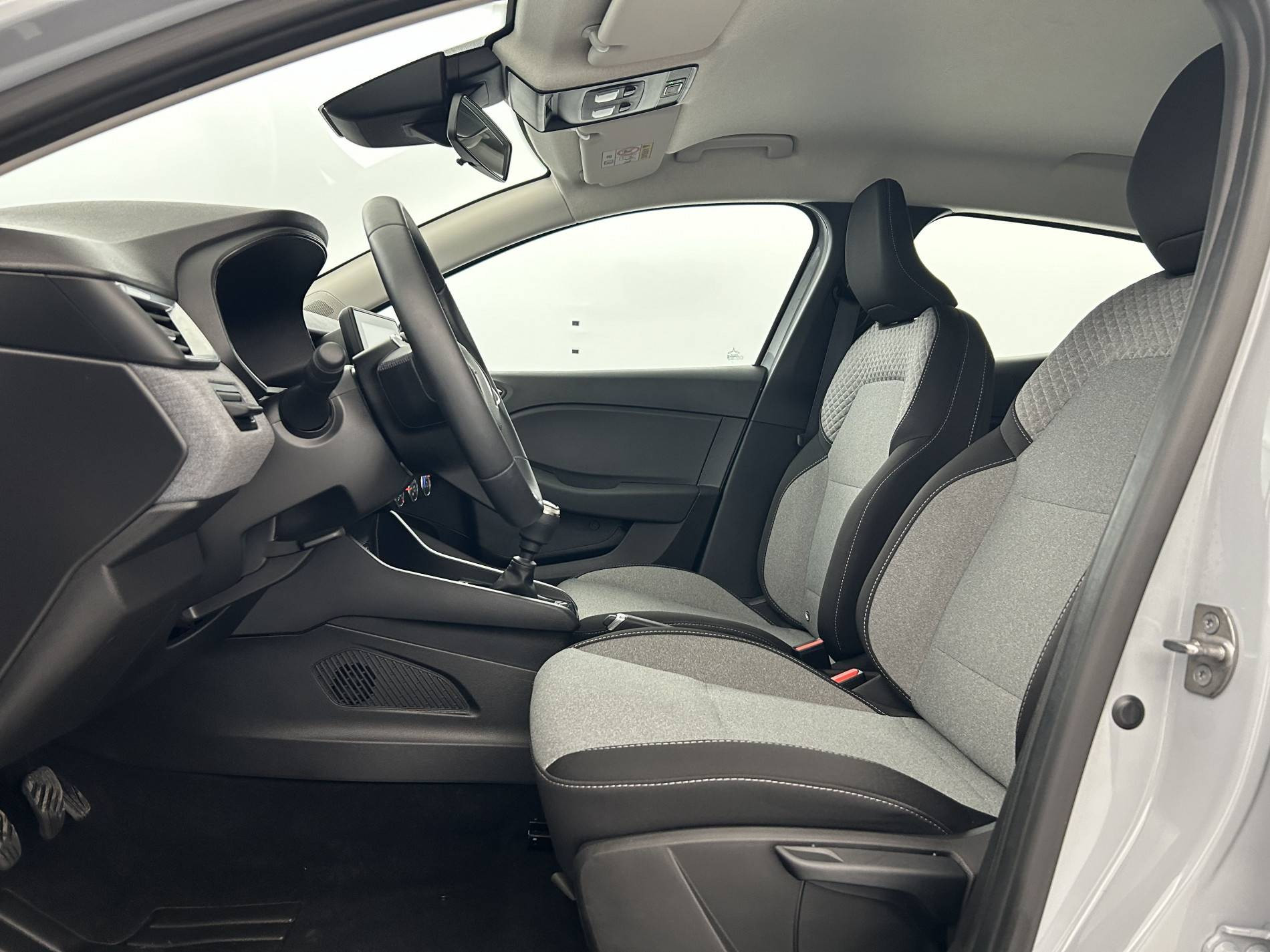 Vente en ligne Renault Clio 5 Clio TCe 90 au prix de 15 490 €