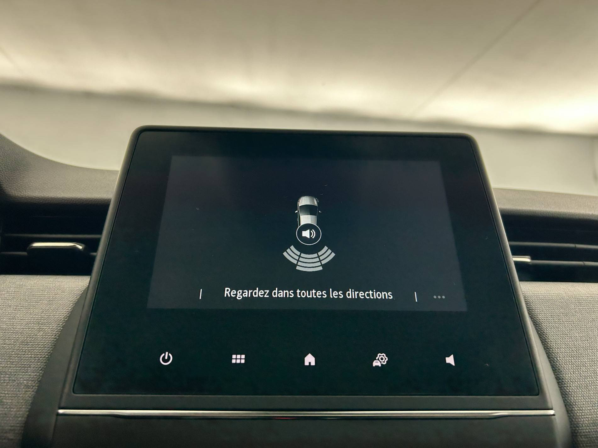 Vente en ligne Renault Clio 5 Clio TCe 90 au prix de 15 490 €