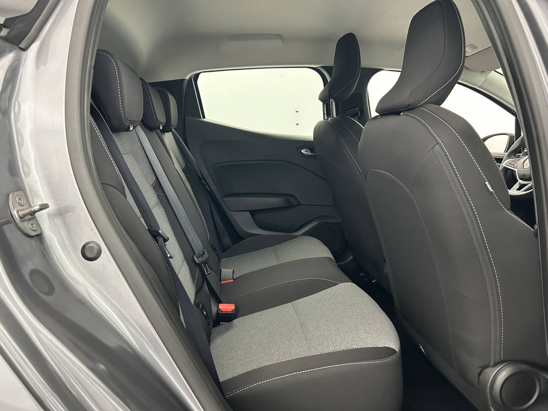 Vente en ligne Renault Clio 5 Clio TCe 90 au prix de 15 490 €