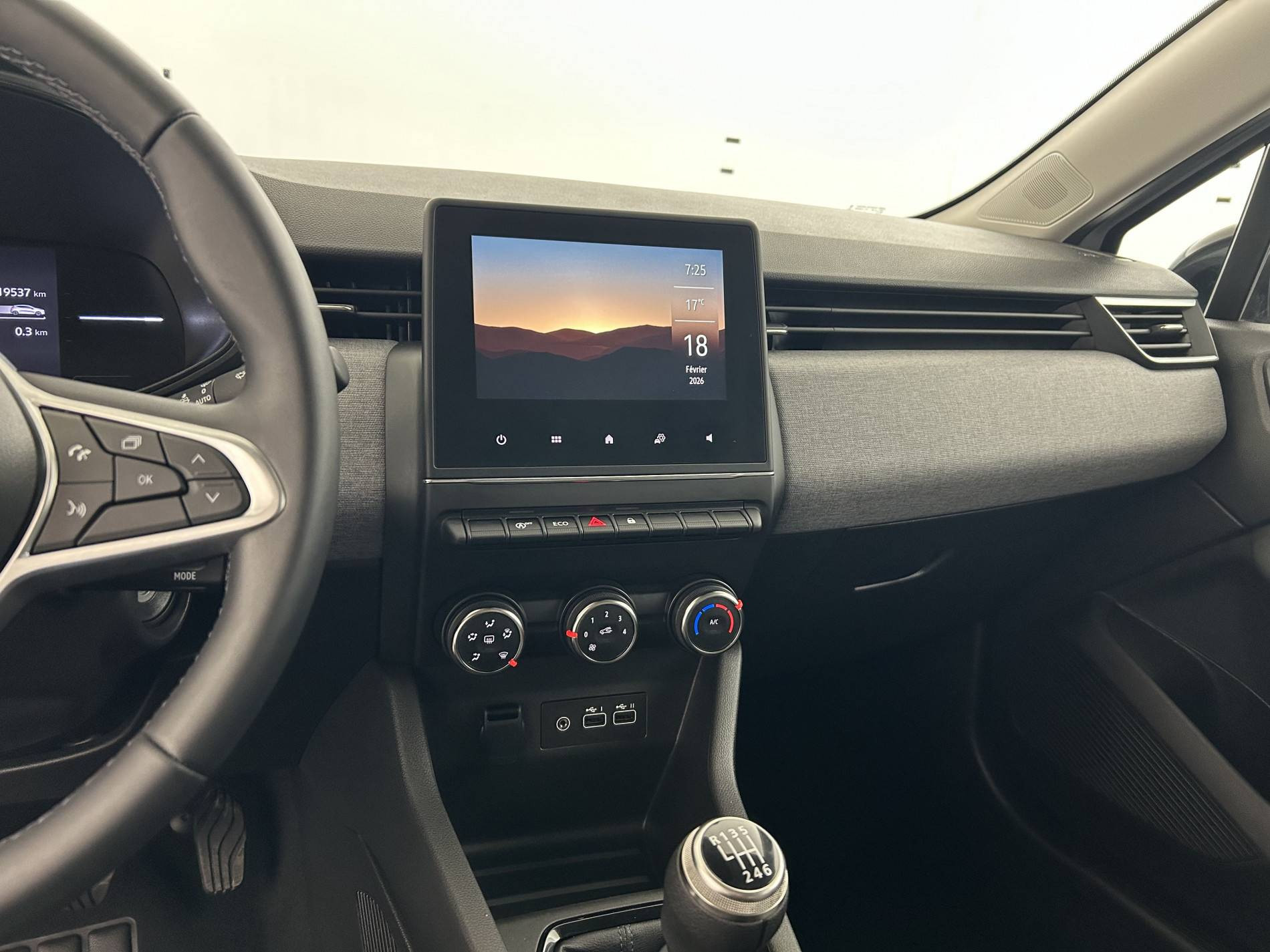 Vente en ligne Renault Clio 5 Clio TCe 90 au prix de 15 490 €